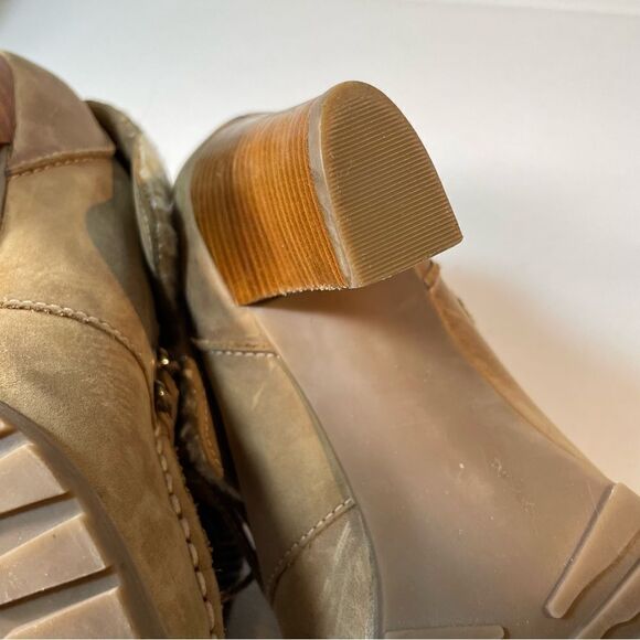 Audrey Brooke Roxy2 tan leather booties with Sherpa size 9 - Picture 2 of 12
